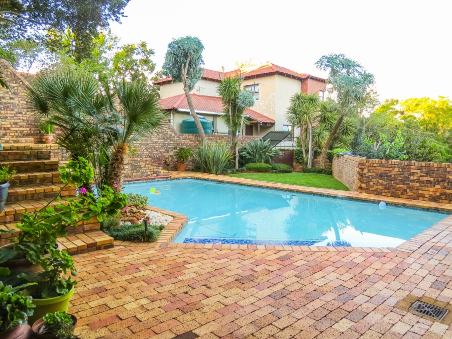 4 Bedroom Property for Sale in Heuwelsig Free State